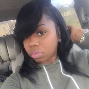 Meet your Posher, Cynthia